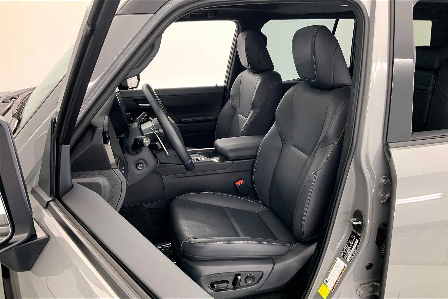 Thumbnail: 2024 Lexus GX - 11
