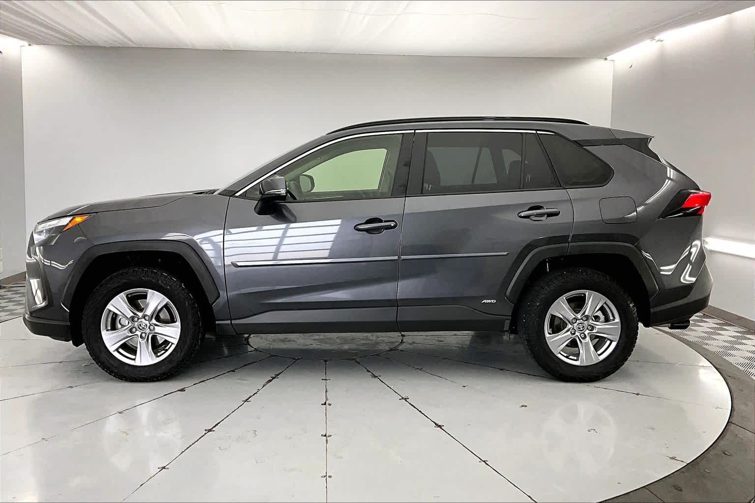 Thumbnail: 2023 Toyota RAV4 - 3