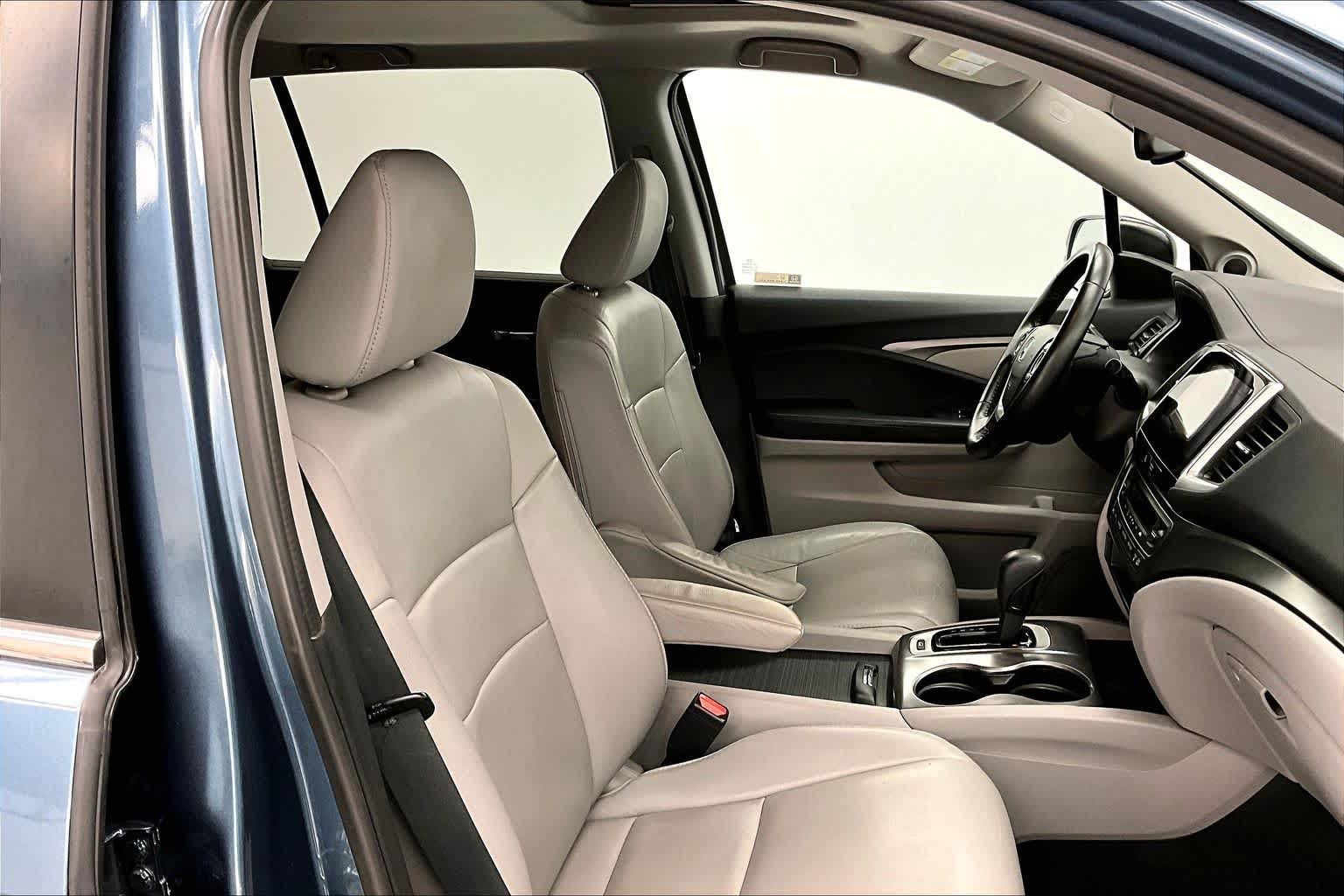 Thumbnail: 2018 Honda Pilot - 14