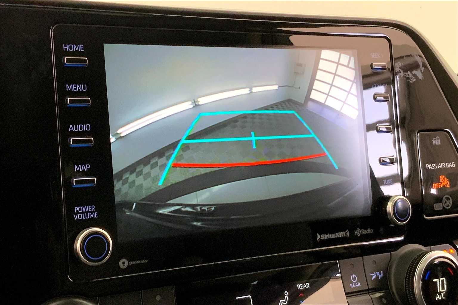 Thumbnail: 2021 Toyota Highlander - 21