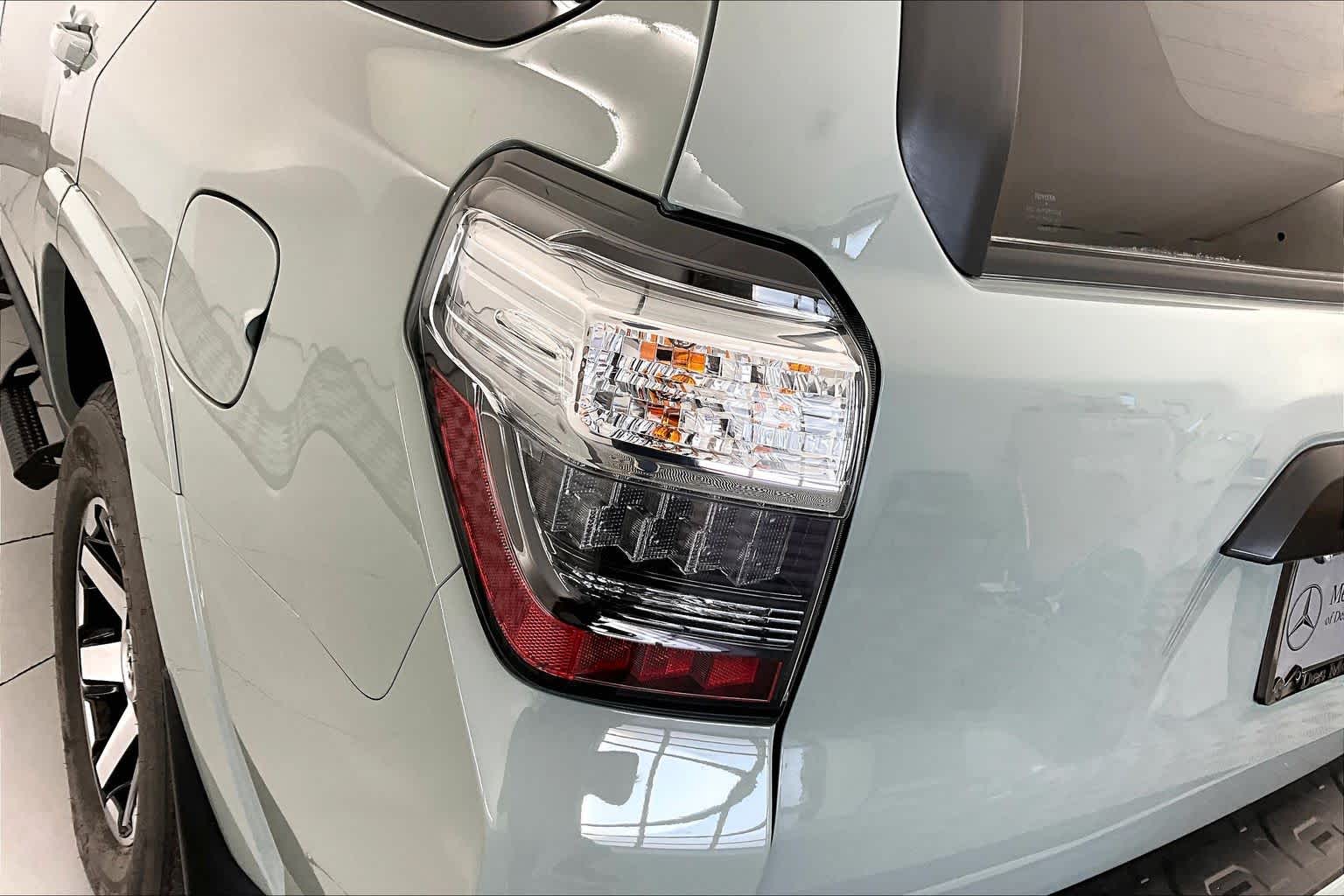 Thumbnail: 2022 Toyota 4Runner - 24