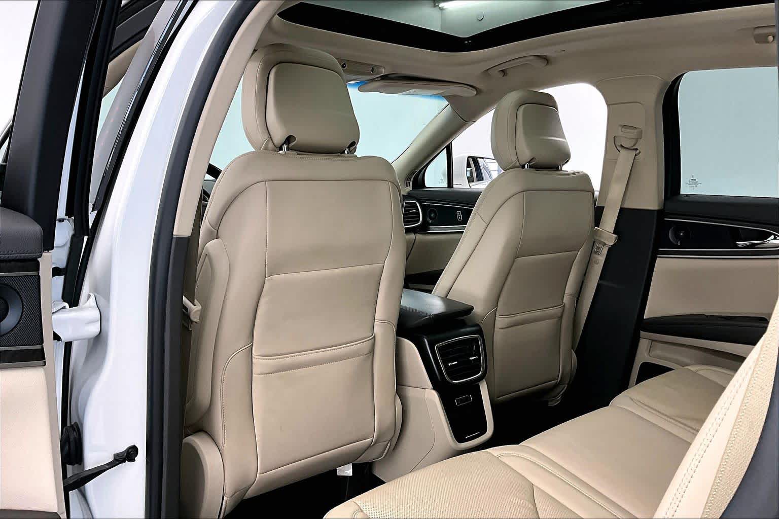 Thumbnail: 2020 Lincoln Nautilus - 12