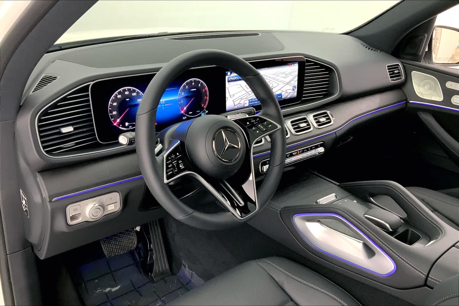 Thumbnail: 2025 Mercedes-Benz GLE - 2
