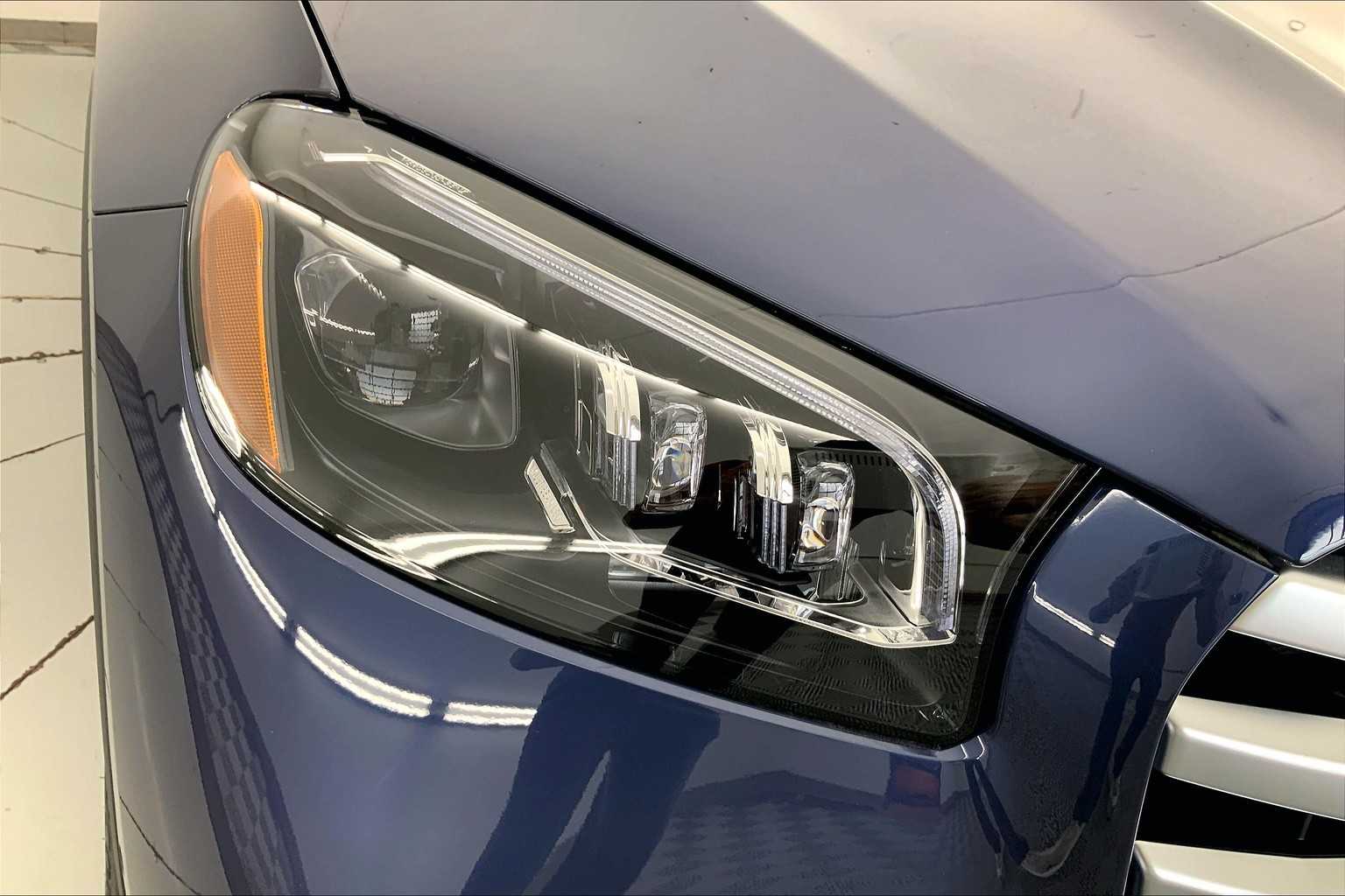 Thumbnail: 2026 Mercedes-Benz GLS - 21