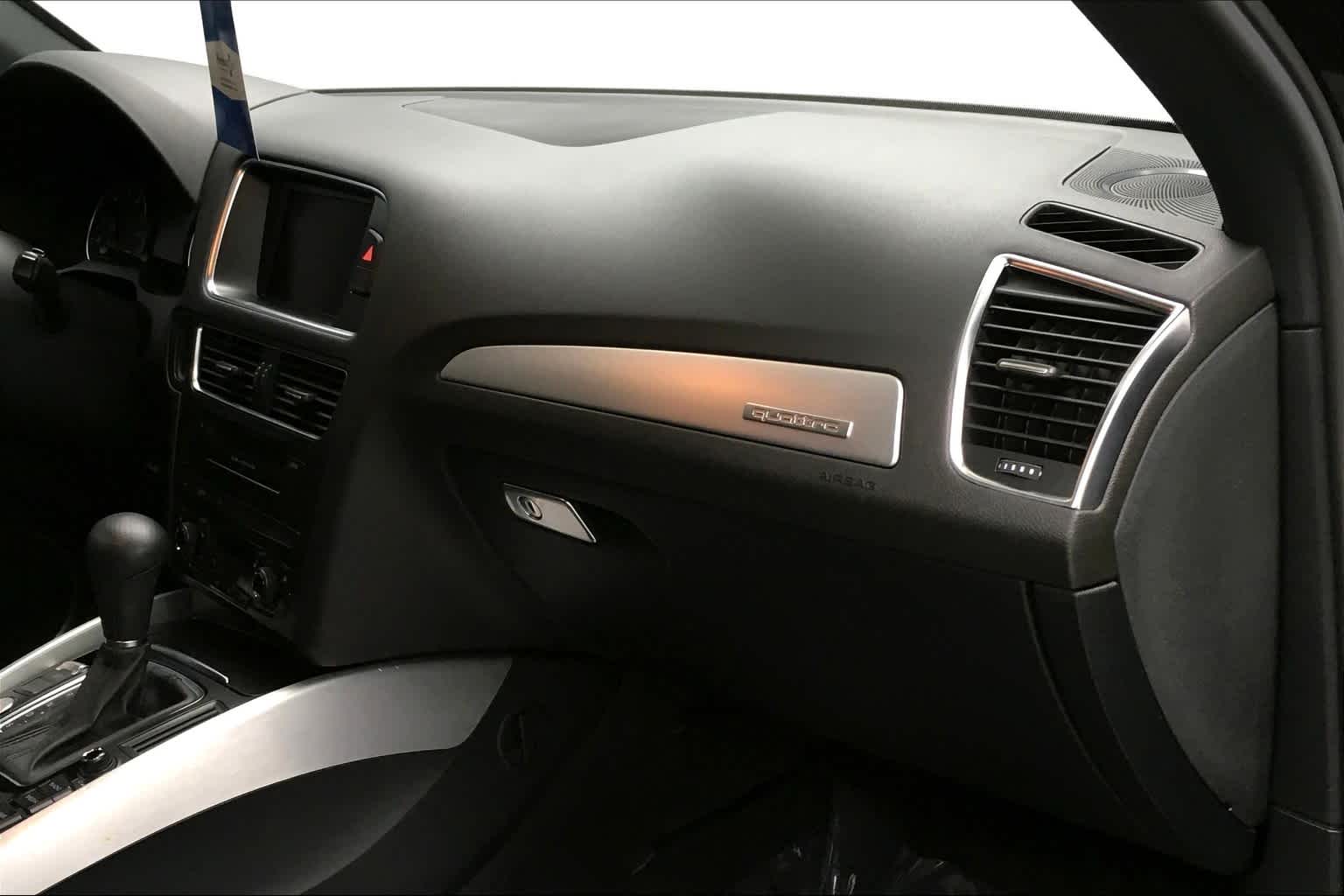 Thumbnail: 2012 Audi Q5 - 27