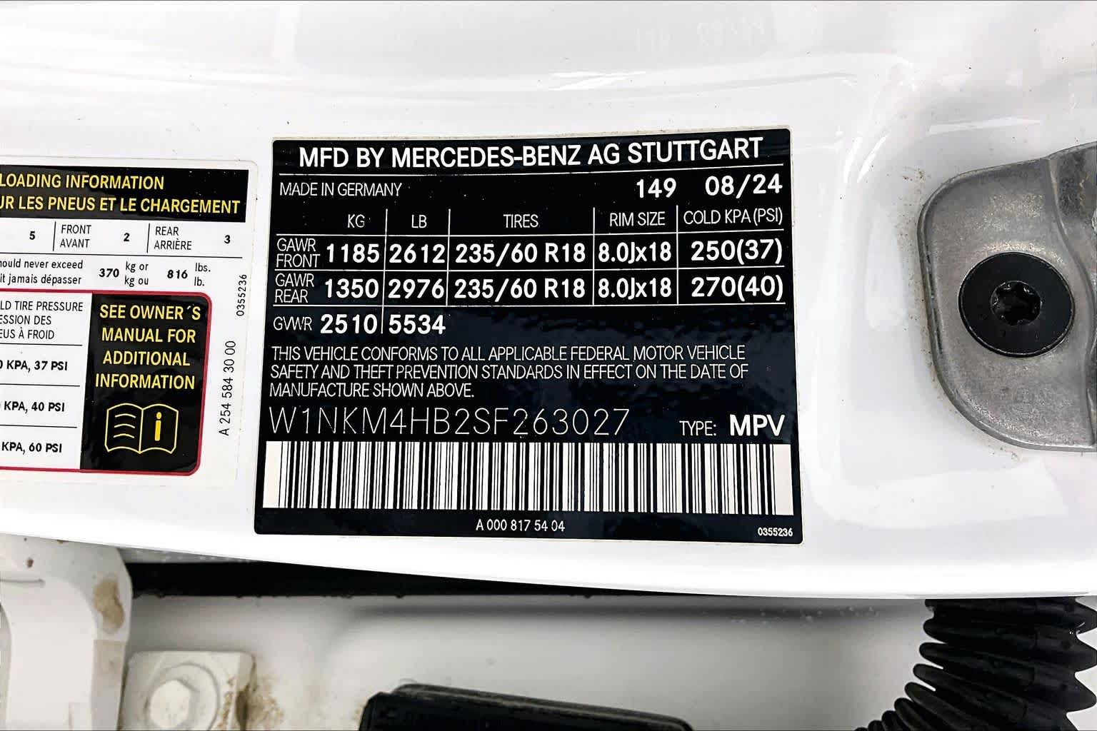 Thumbnail: 2025 Mercedes-Benz GLC - 28