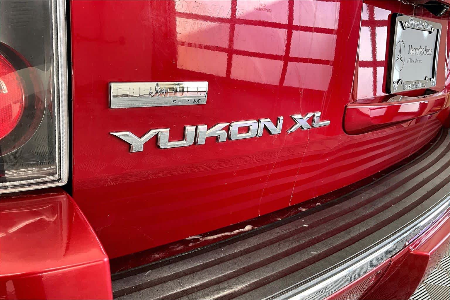 Thumbnail: 2012 GMC Yukon XL - 7