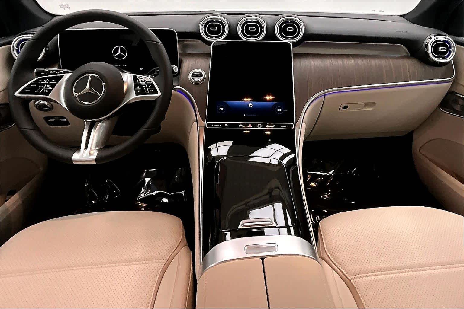 Thumbnail: 2026 Mercedes-Benz GLC - 10