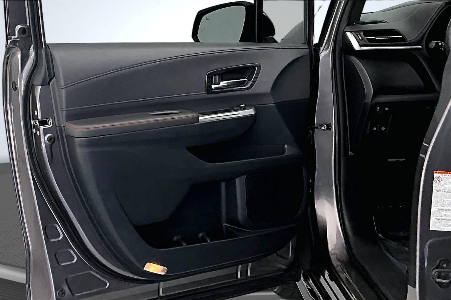 Thumbnail: 2021 Toyota Sienna - 22