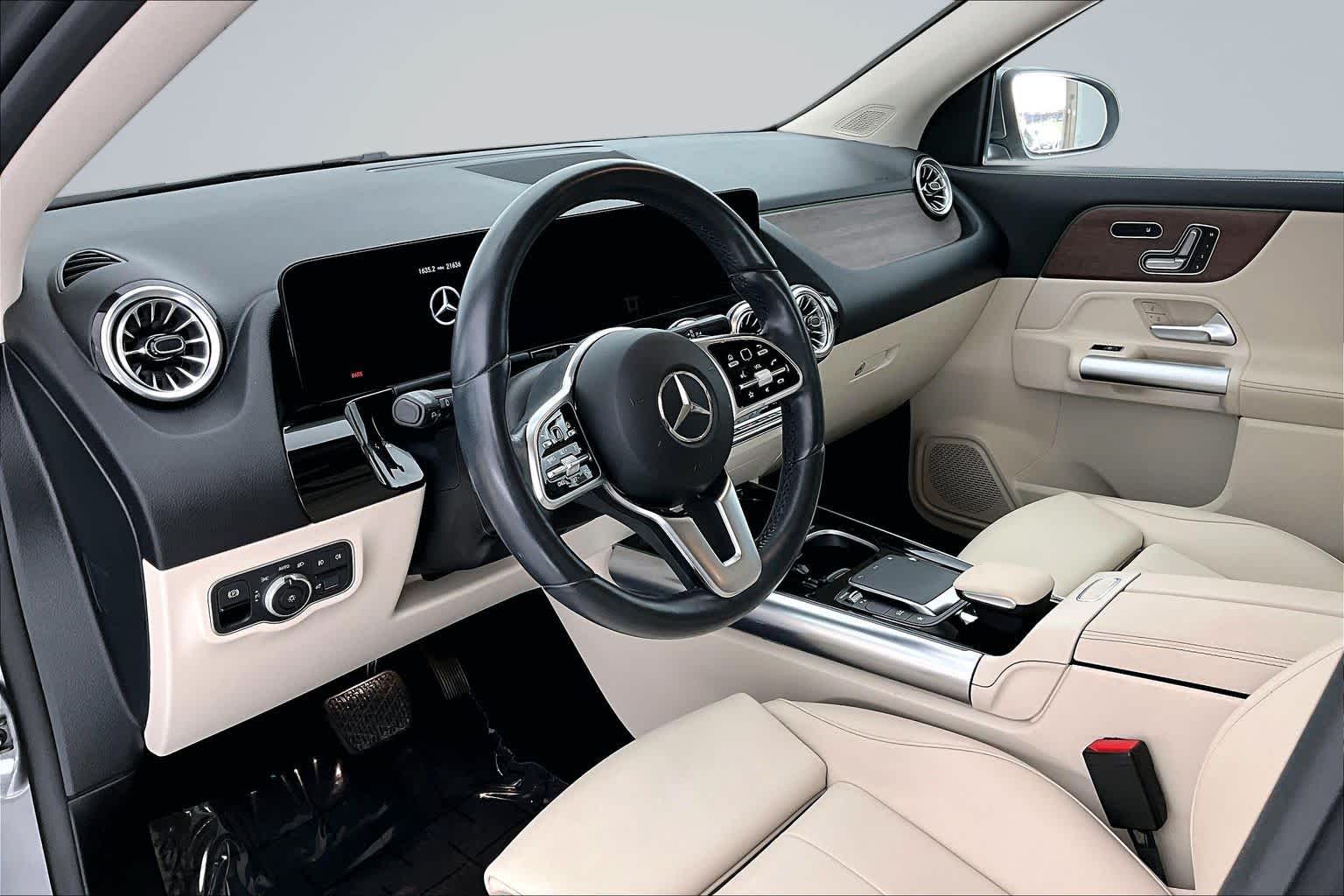 Thumbnail: 2023 Mercedes-Benz GLA - 2