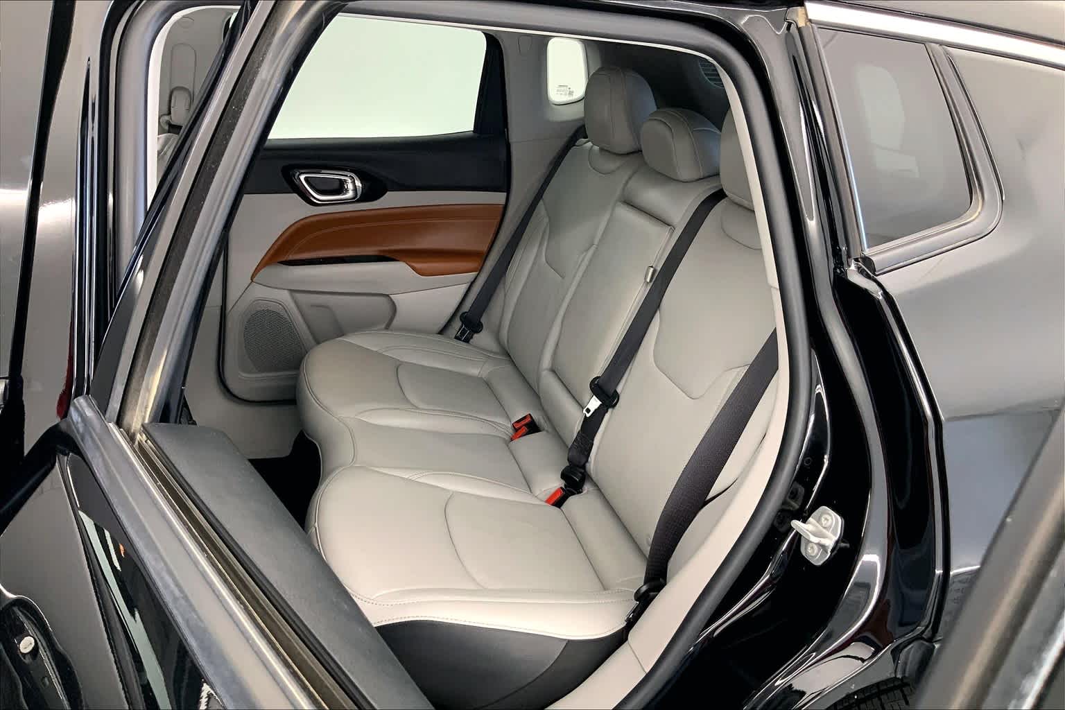 2022 Jeep Compass Limited 13