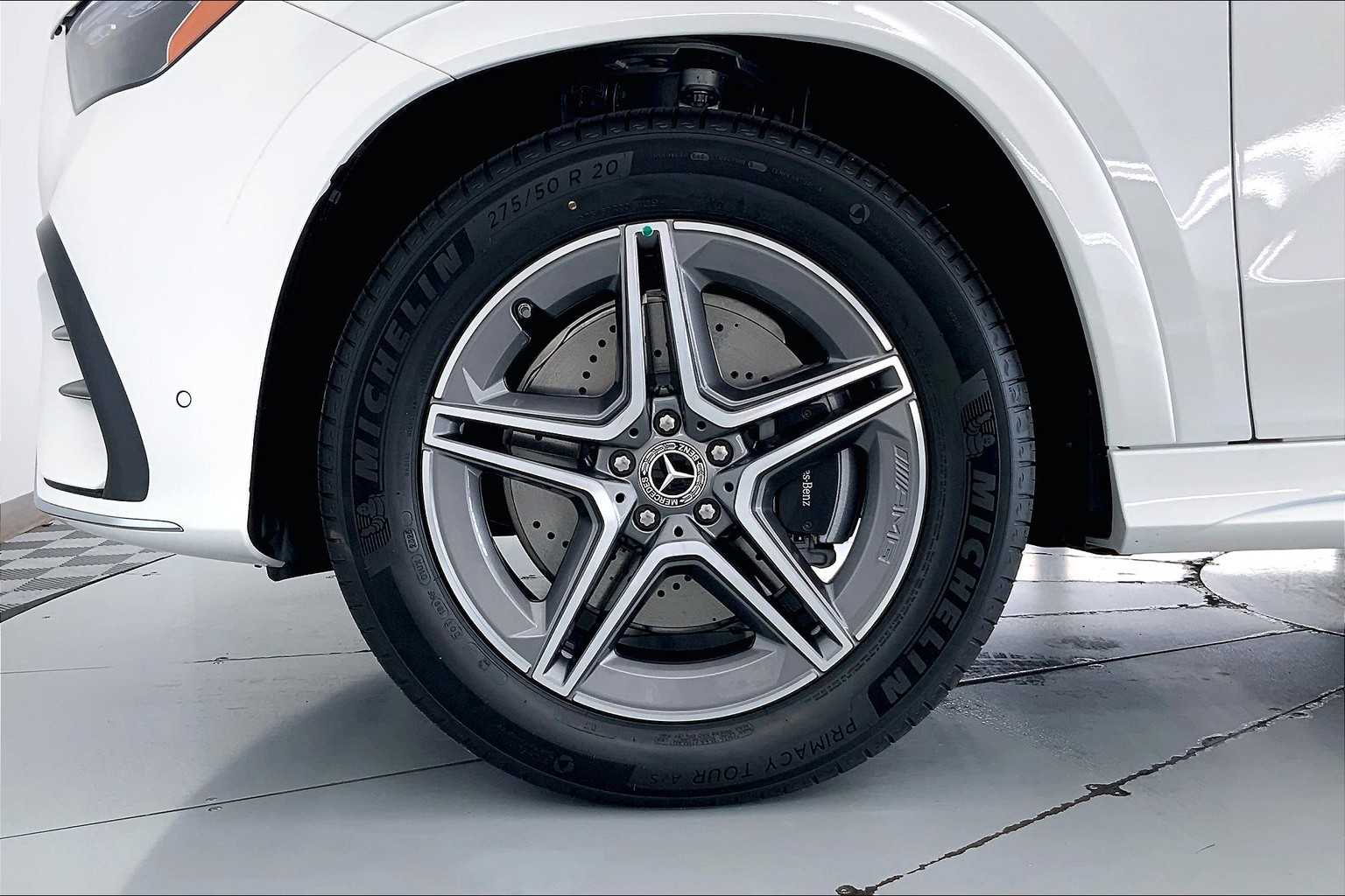 Thumbnail: 2026 Mercedes-Benz GLE - 8