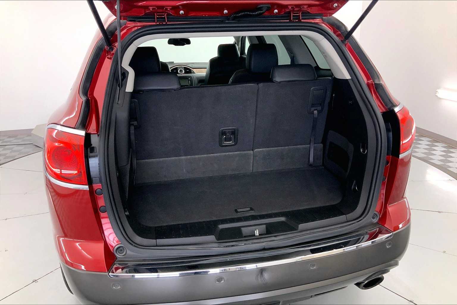 Thumbnail: 2012 Buick Enclave - 19