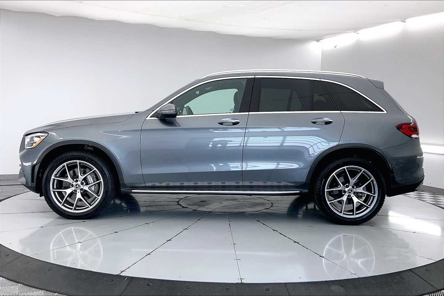 Thumbnail: 2020 Mercedes-Benz GLC - 3