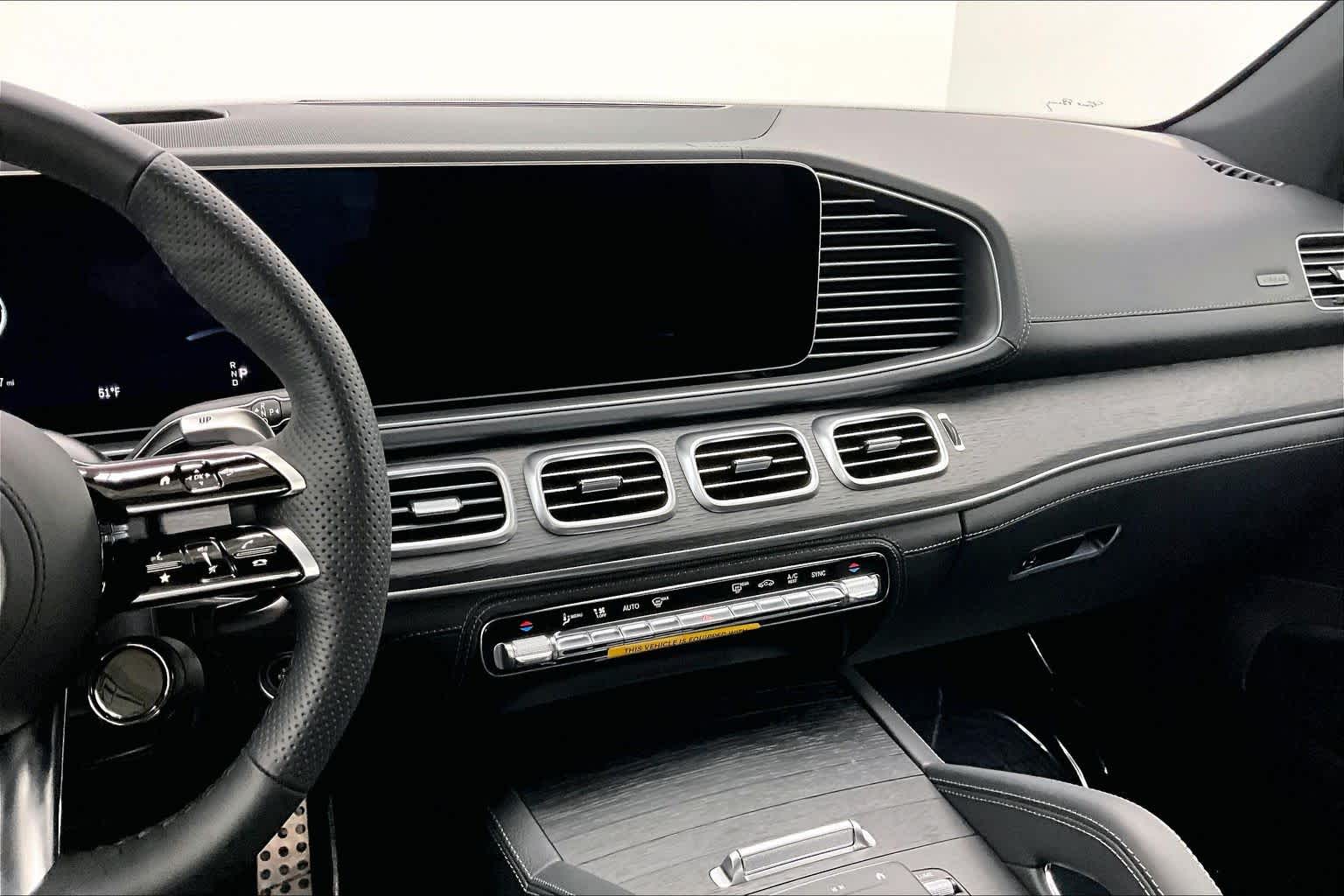 Thumbnail: 2026 Mercedes-Benz GLE - 16