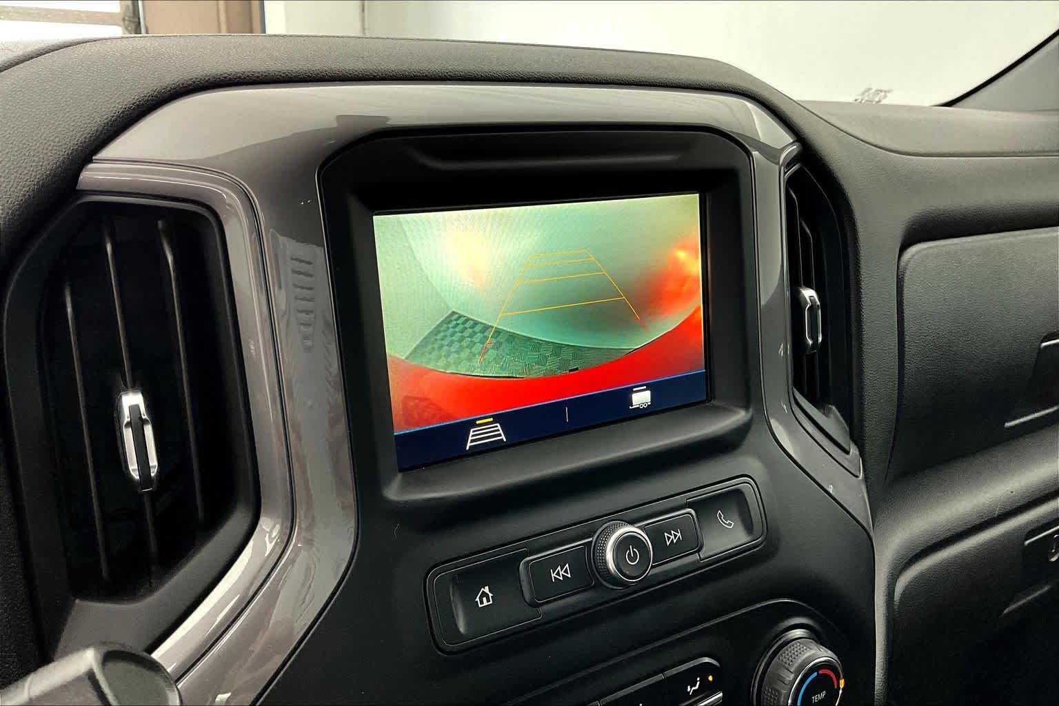 Thumbnail: 2019 Chevrolet Silverado 1500 - 21