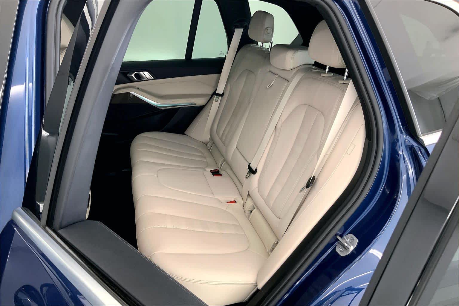 Thumbnail: 2022 BMW X5 - 13