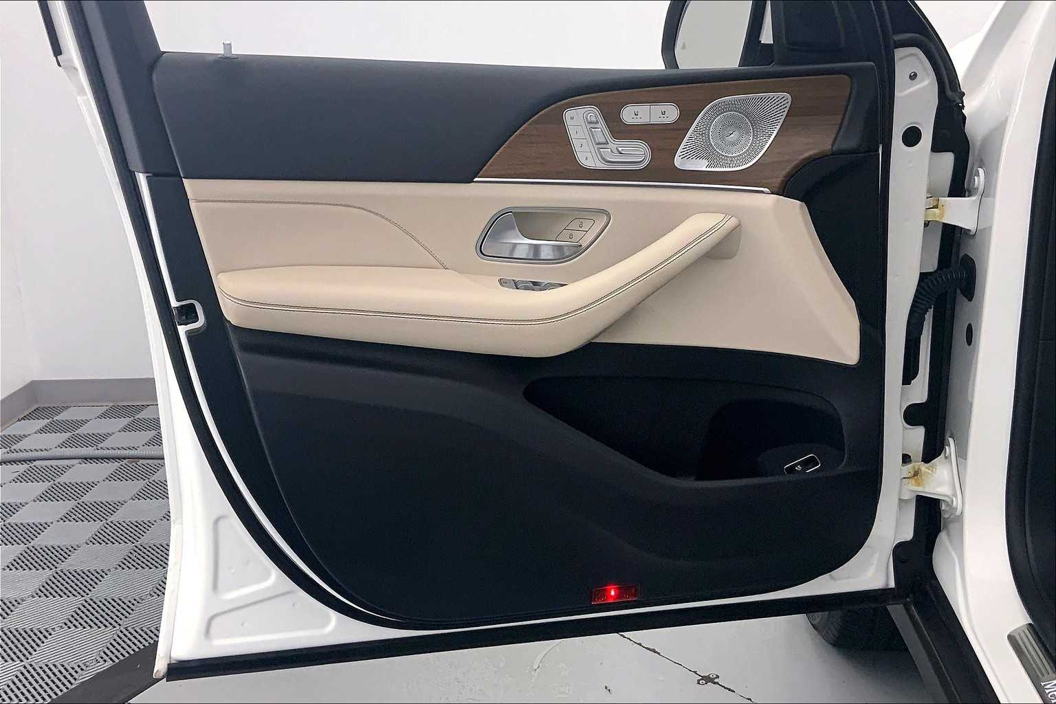 Thumbnail: 2021 Mercedes-Benz GLE - 23