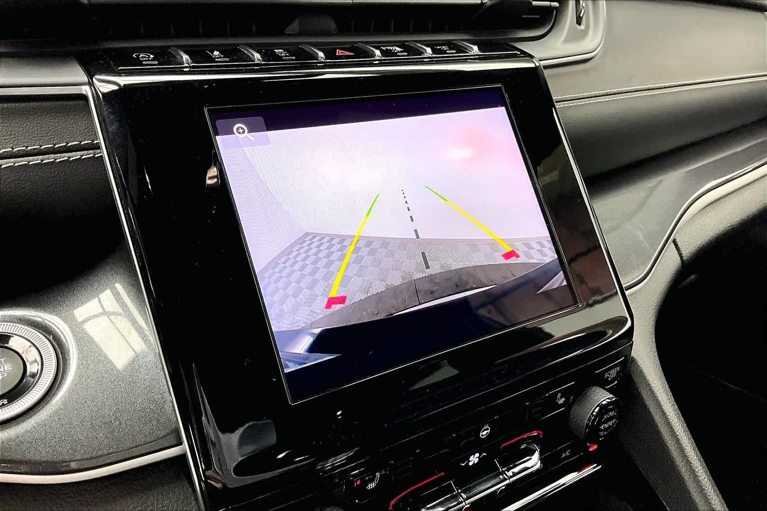 Thumbnail: 2021 Jeep Grand Cherokee L - 21