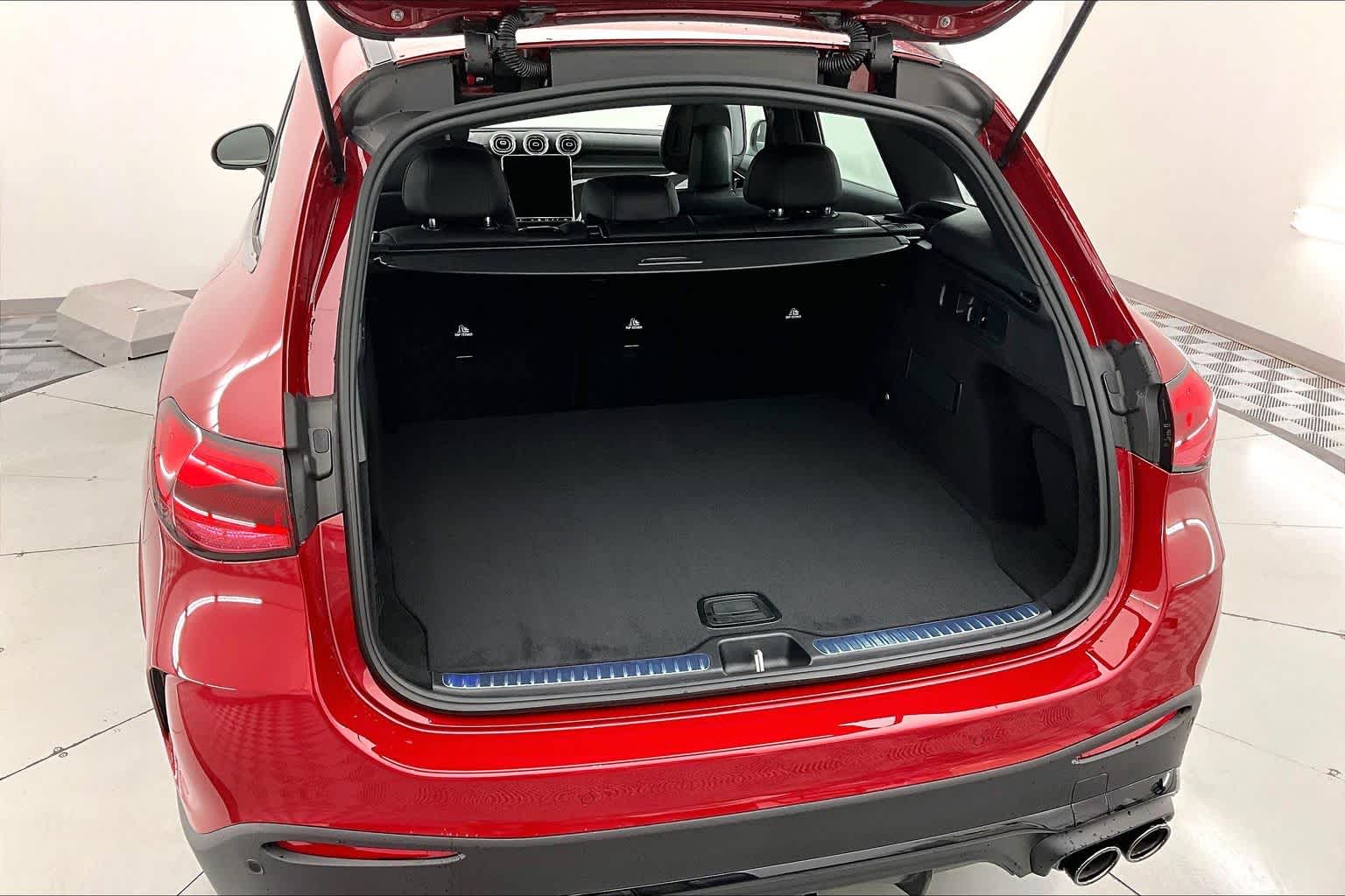 Thumbnail: 2026 Mercedes-Benz GLC - 19