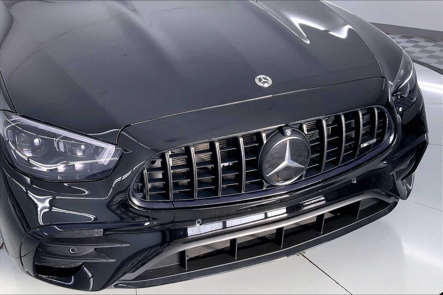 Thumbnail: 2022 Mercedes-Benz E-Class - 25