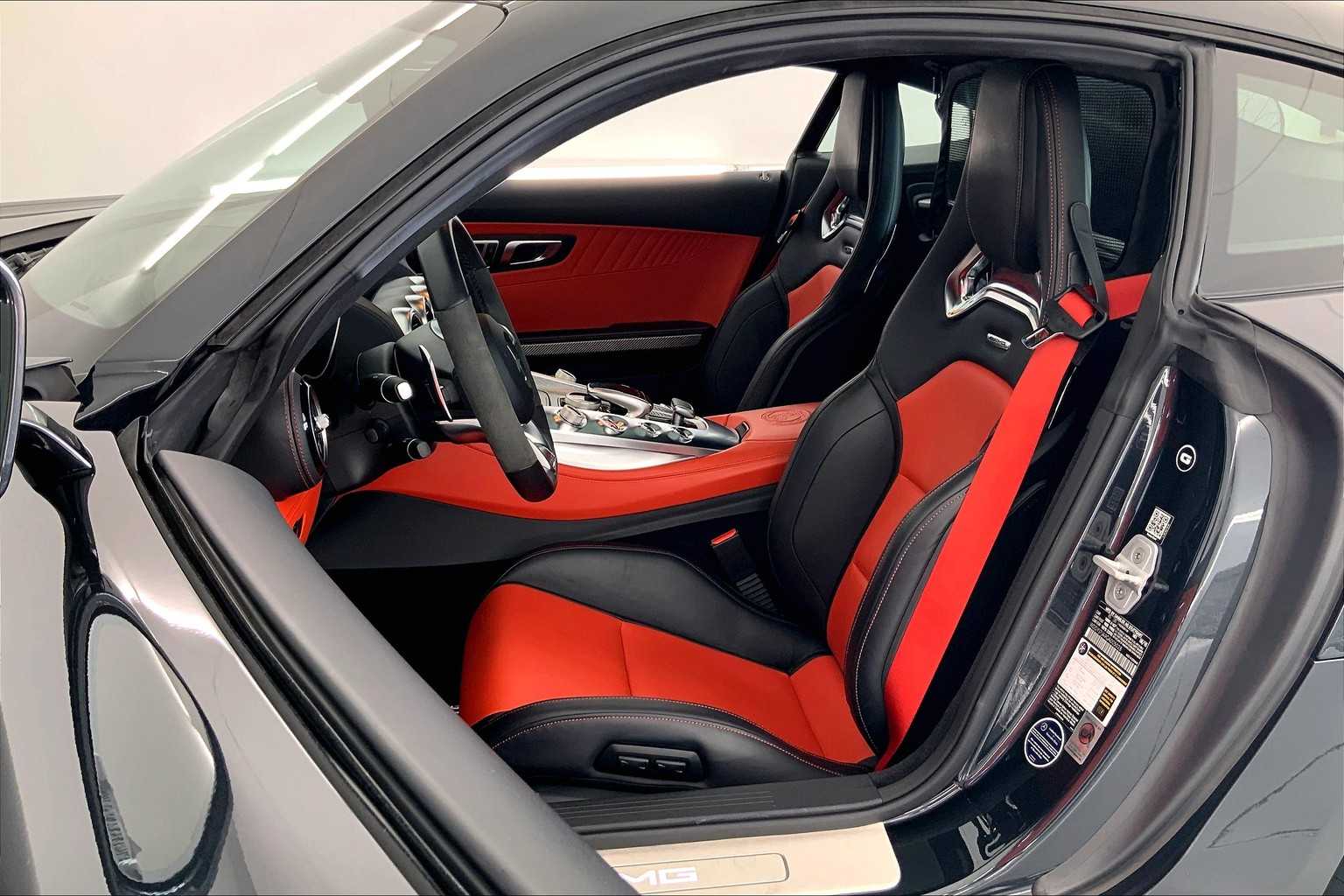 Thumbnail: 2016 Mercedes-Benz AMG GT - 11