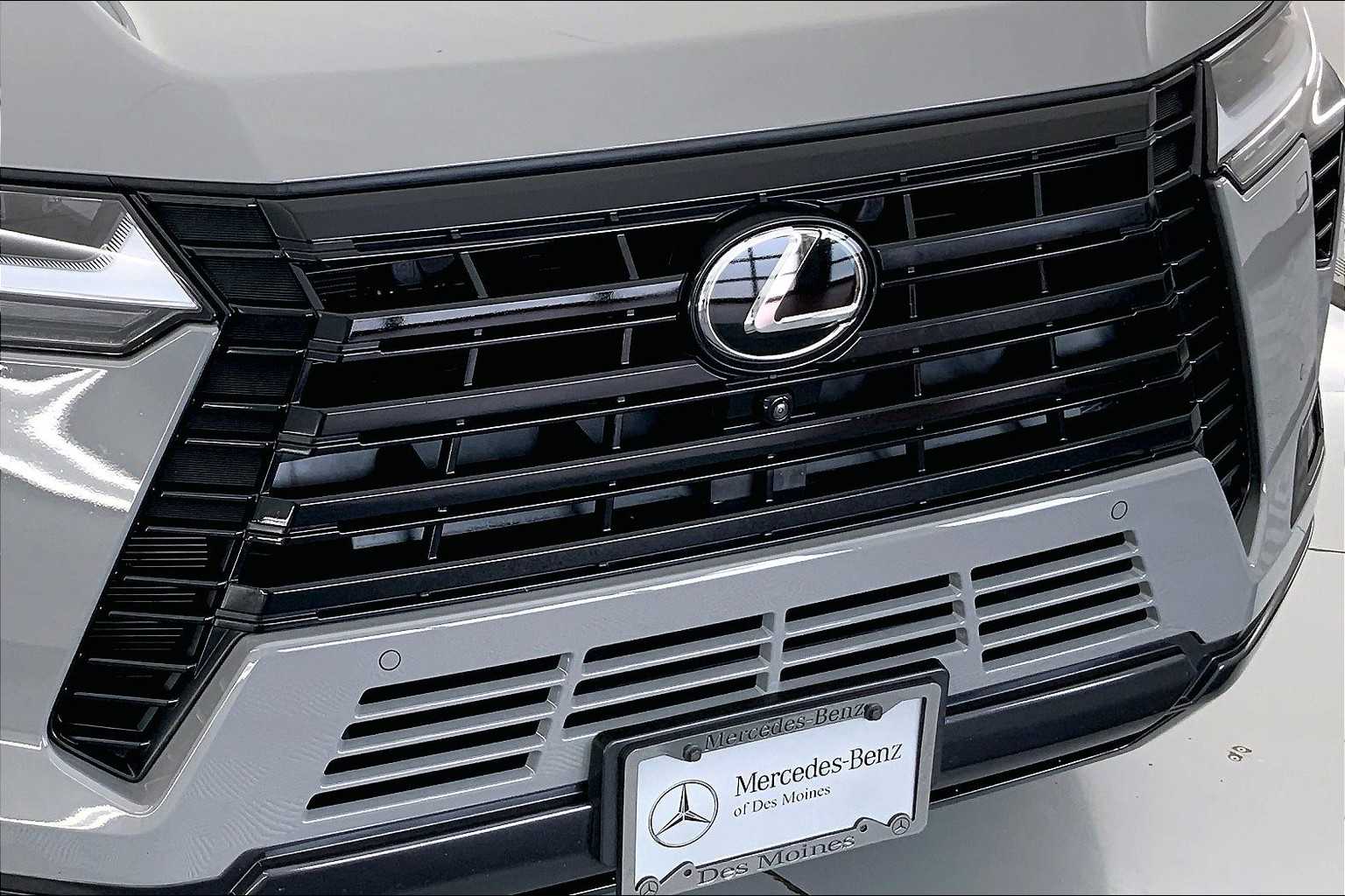 Thumbnail: 2024 Lexus GX - 26