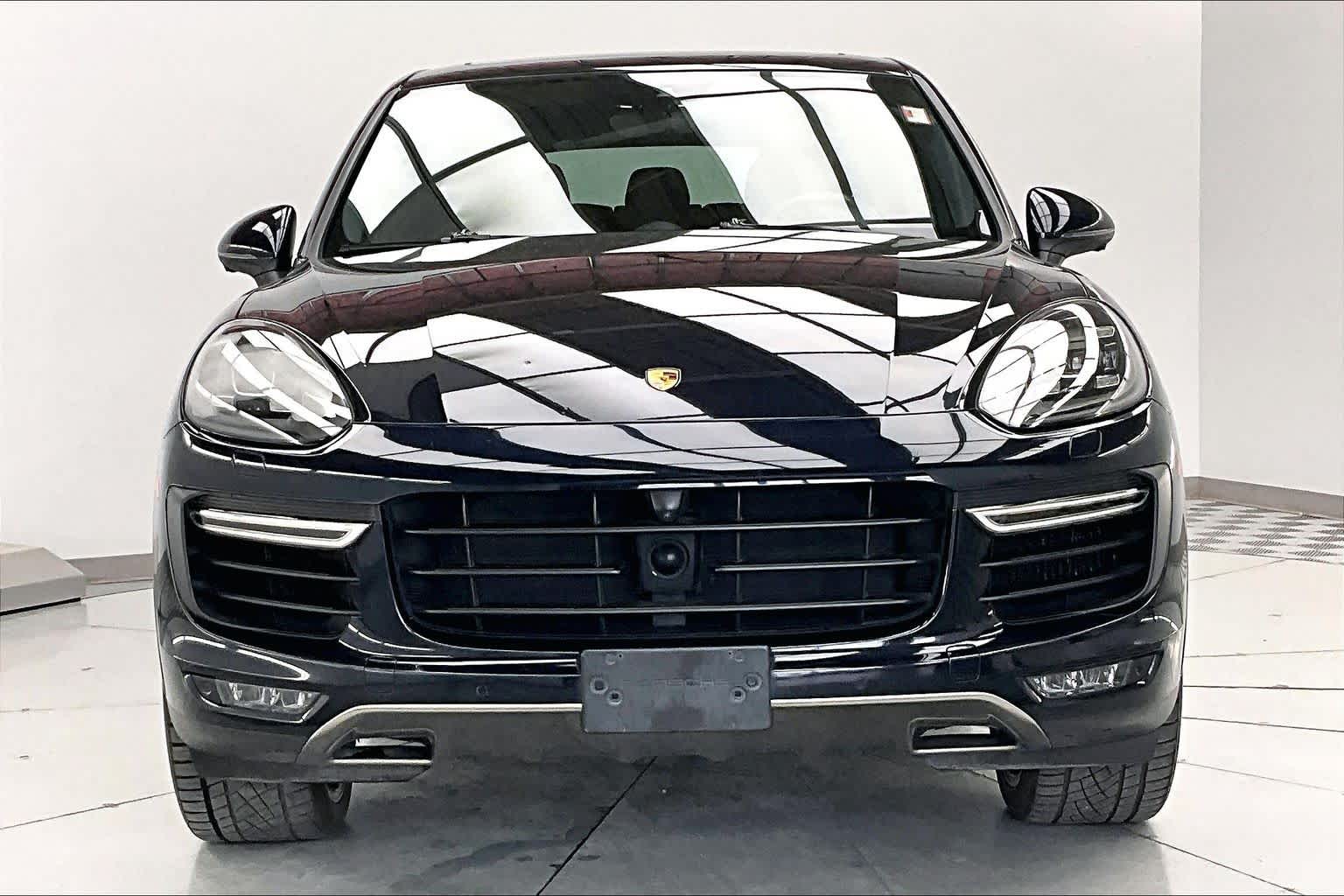 Thumbnail: 2017 Porsche Cayenne - 6