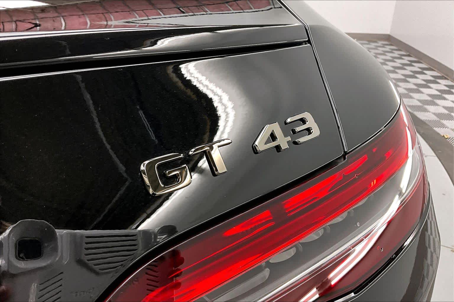 Thumbnail: 2026 Mercedes-Benz AMG GT - 22