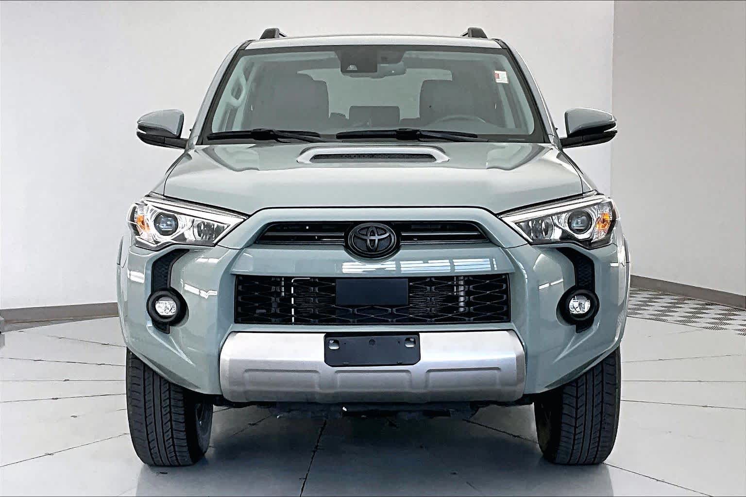 Thumbnail: 2022 Toyota 4Runner - 6