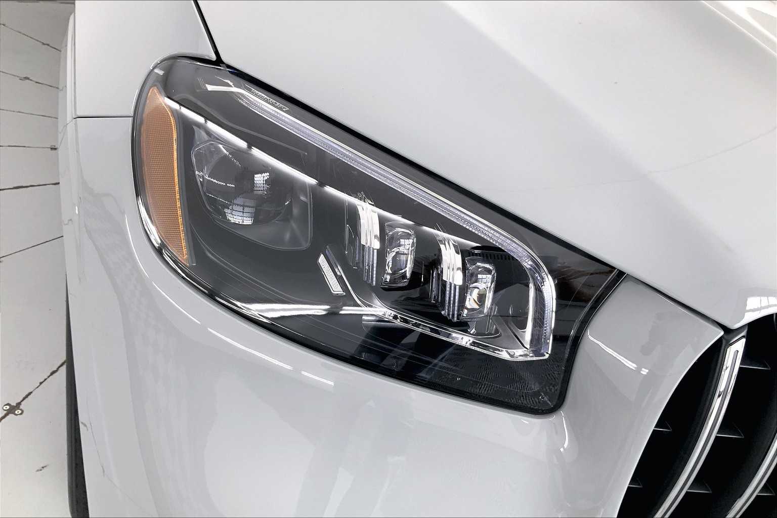 Thumbnail: 2025 Mercedes-Benz GL-Class - 21