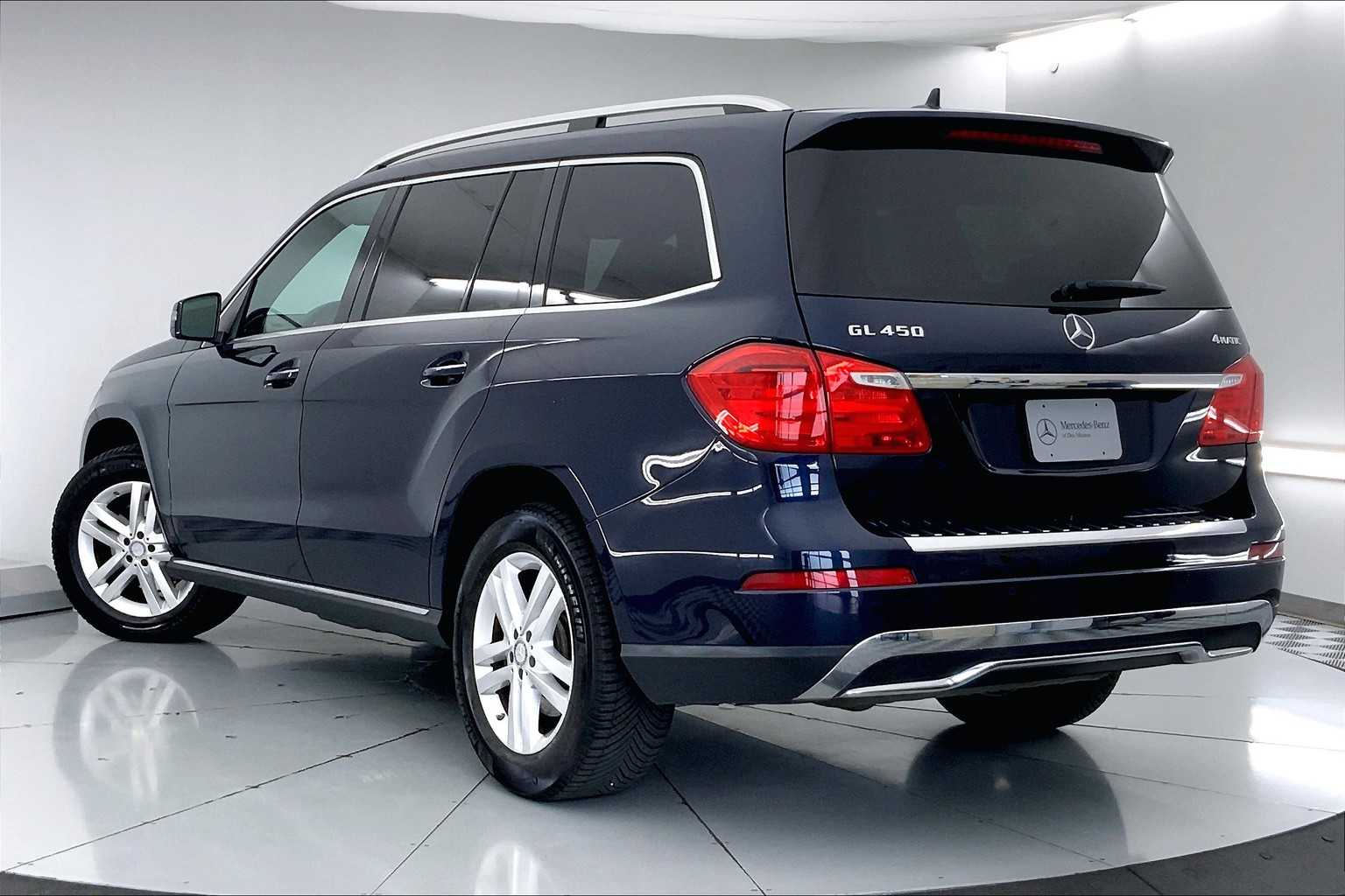 Thumbnail: 2016 Mercedes-Benz GL-Class - 4