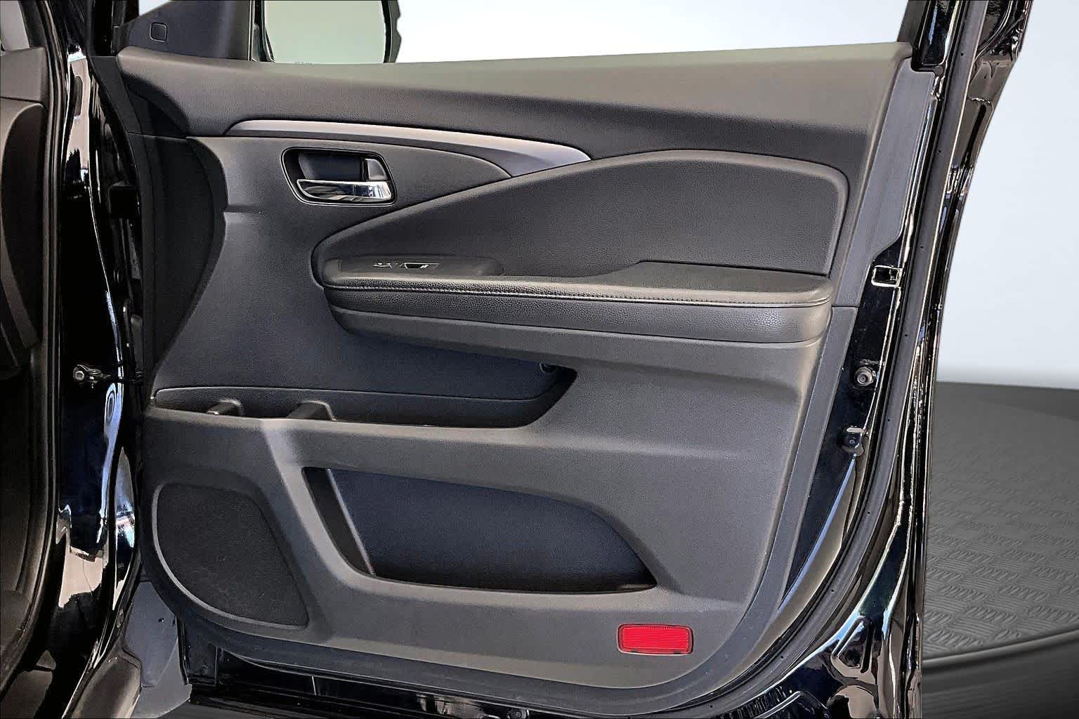 Thumbnail: 2020 Honda Pilot - 24