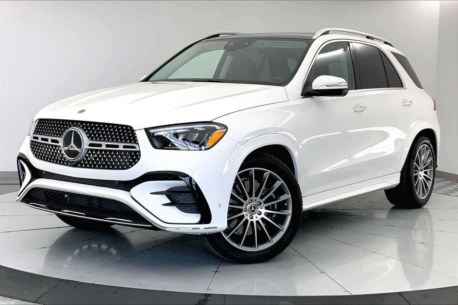Thumbnail: 2026 Mercedes-Benz GLE - 1