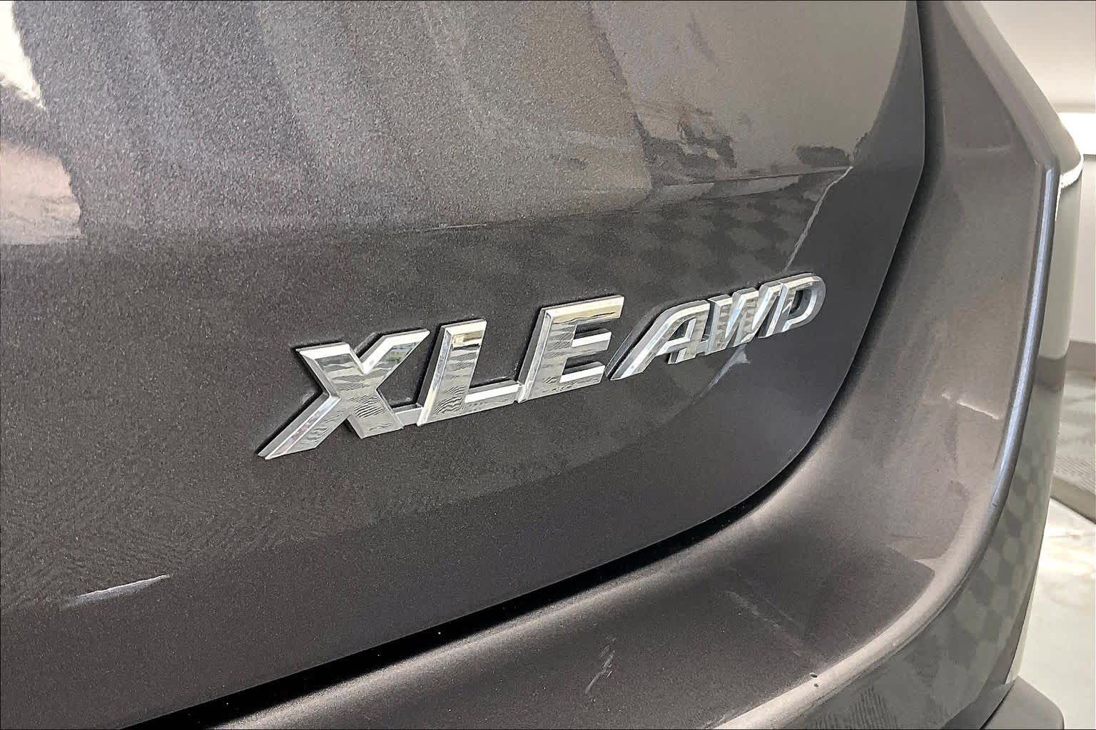 Thumbnail: 2019 Toyota Highlander - 7