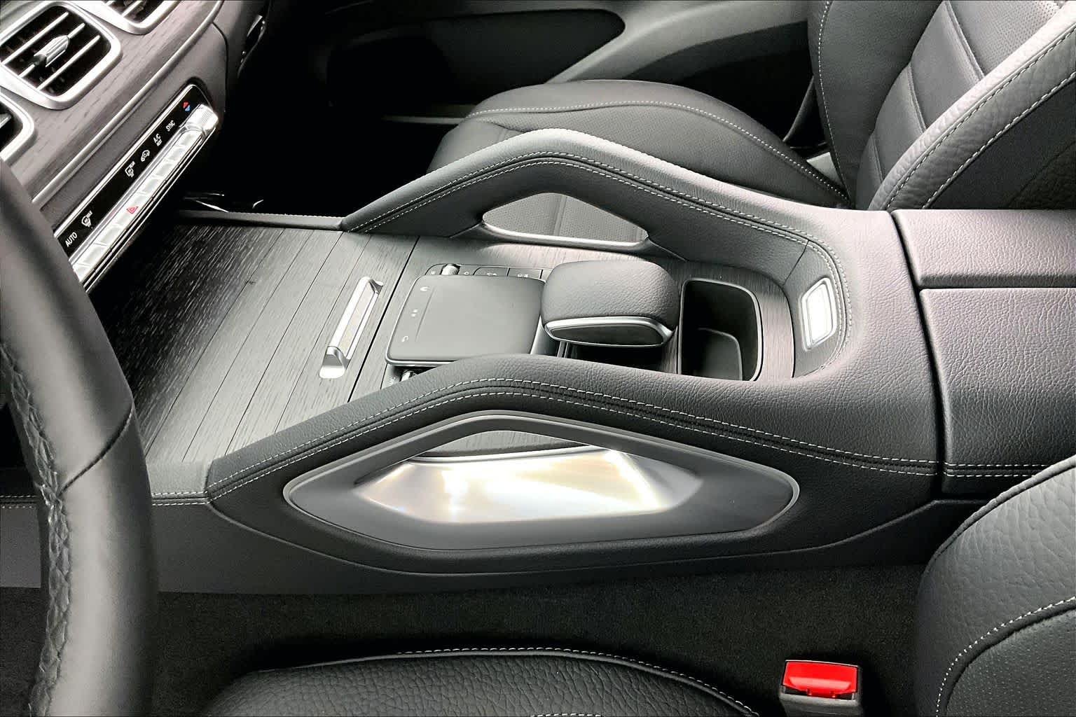 Thumbnail: 2026 Mercedes-Benz GLE - 17