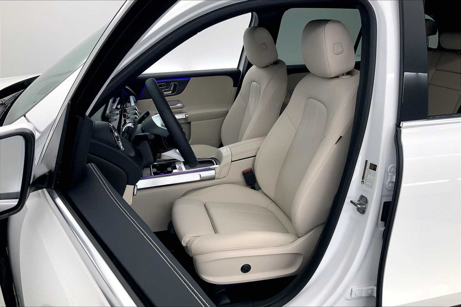 Thumbnail: 2025 Mercedes-Benz GLB - 11