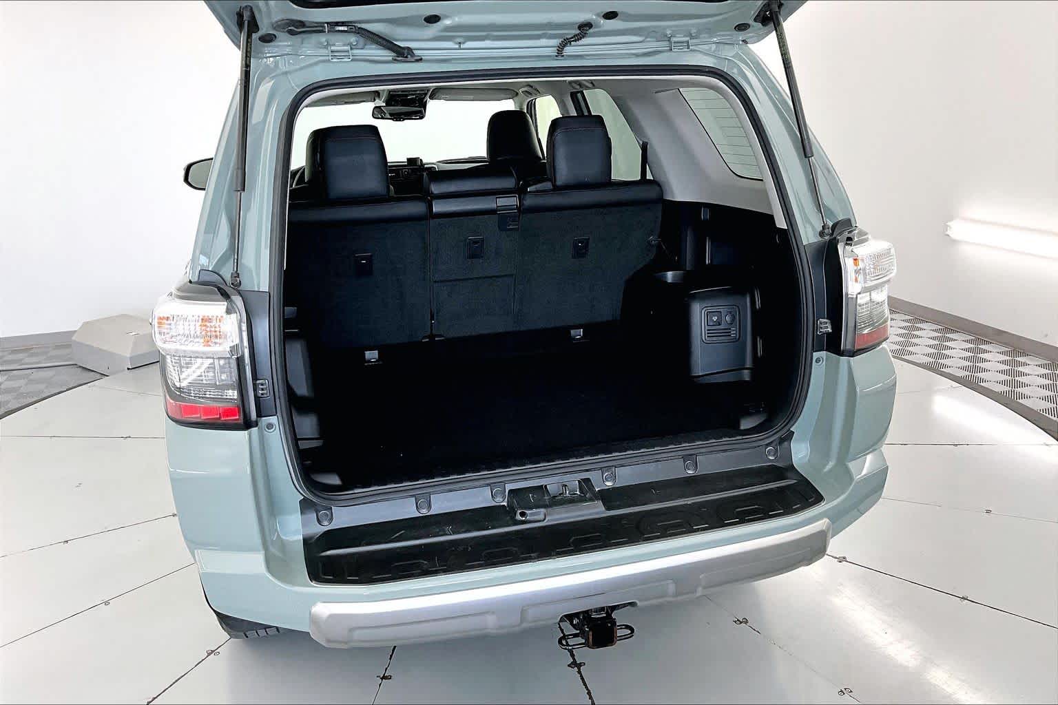 Thumbnail: 2022 Toyota 4Runner - 19