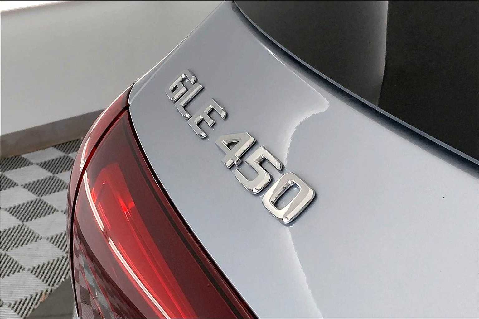 Thumbnail: 2026 Mercedes-Benz GLE - 7