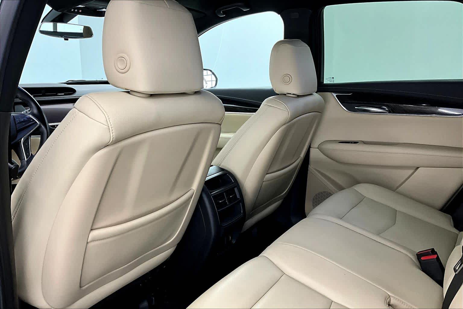 Thumbnail: 2019 Cadillac XT5 - 12