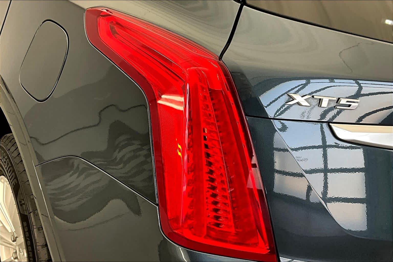 Thumbnail: 2019 Cadillac XT5 - 25