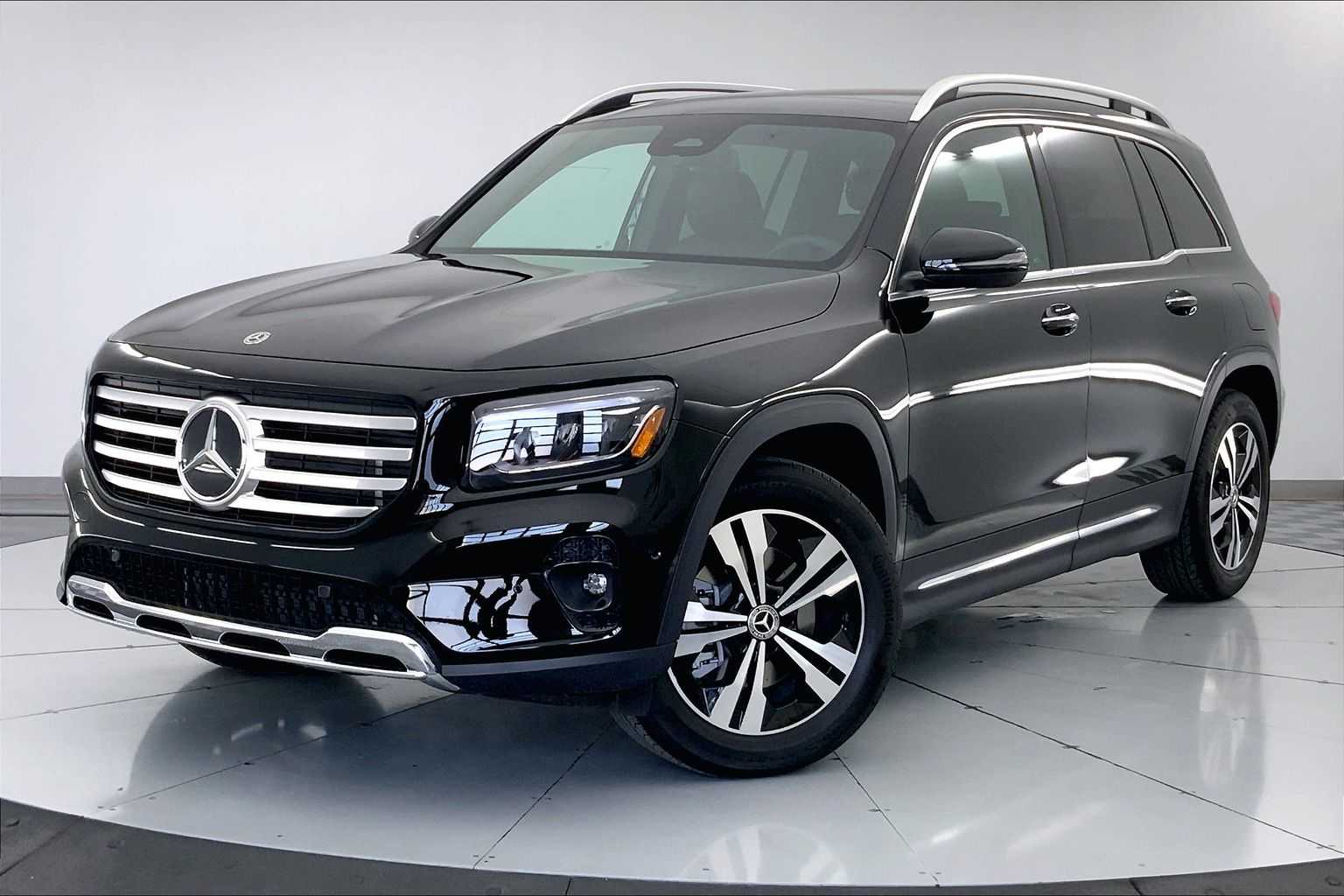Thumbnail: 2026 Mercedes-Benz GLB - 1