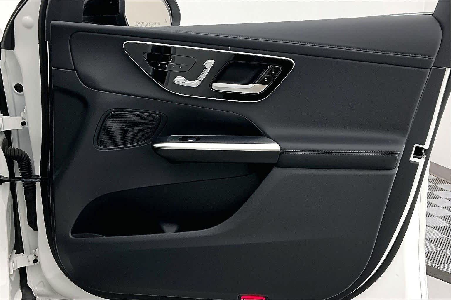 Thumbnail: 2024 Mercedes-Benz GLC - 24