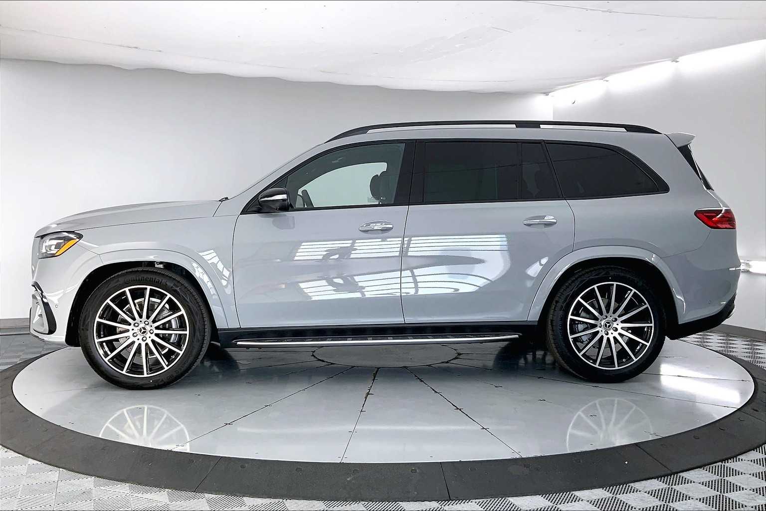 Thumbnail: 2026 Mercedes-Benz GLS - 3