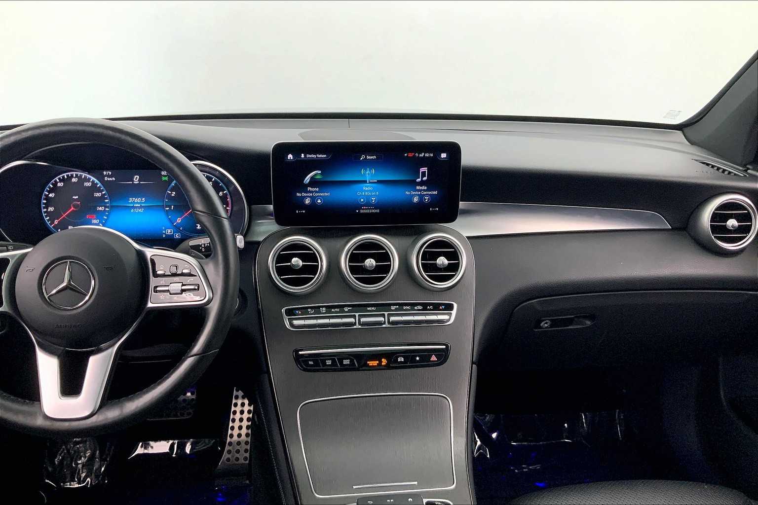 Thumbnail: 2020 Mercedes-Benz GLC - 16