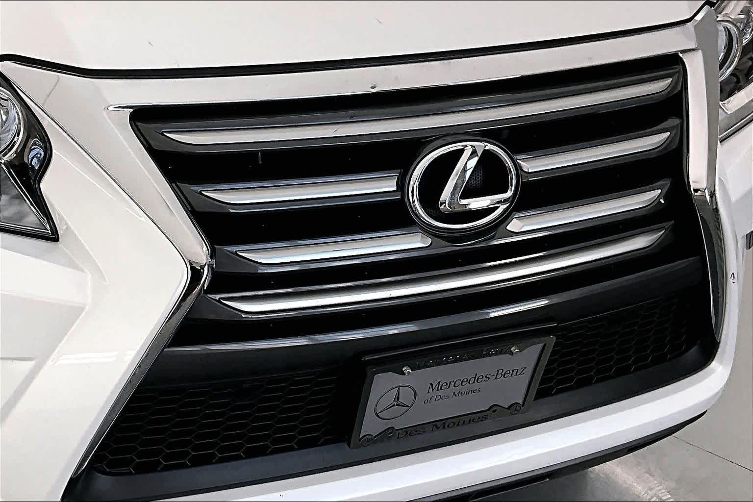 Thumbnail: 2019 Lexus GX - 26