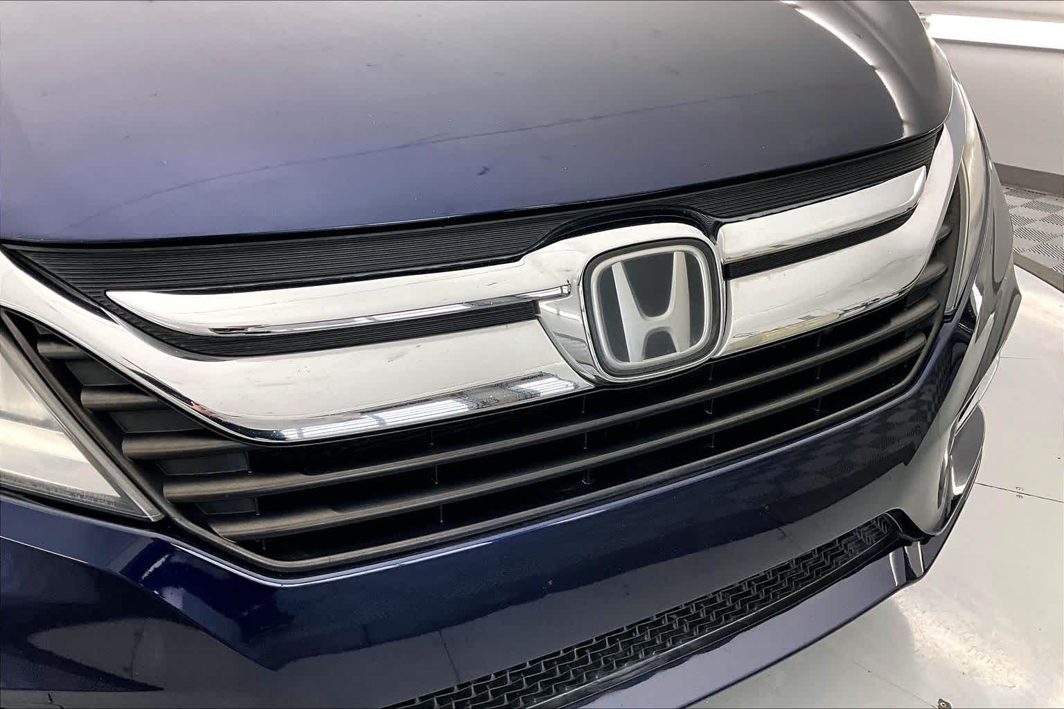 Thumbnail: 2019 Honda Odyssey - 25