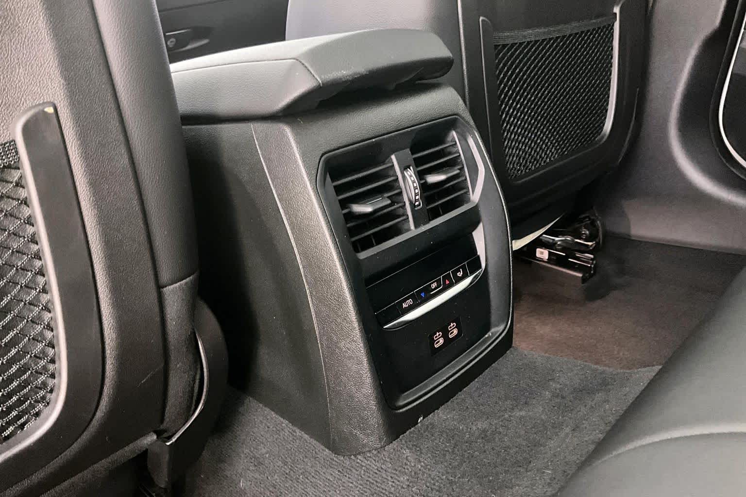 Thumbnail: 2022 BMW 3 Series - 29