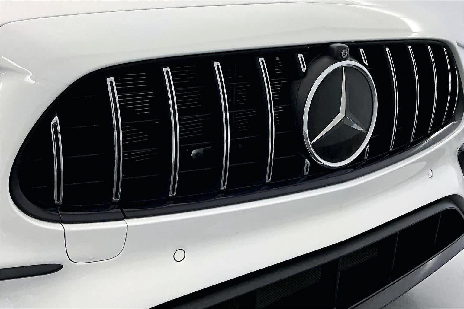 Thumbnail: 2022 Mercedes-Benz E-Class - 26