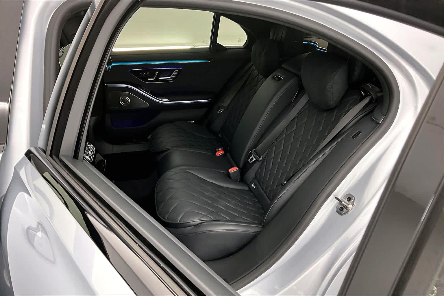 Thumbnail: 2024 Mercedes-Benz S-Class - 13